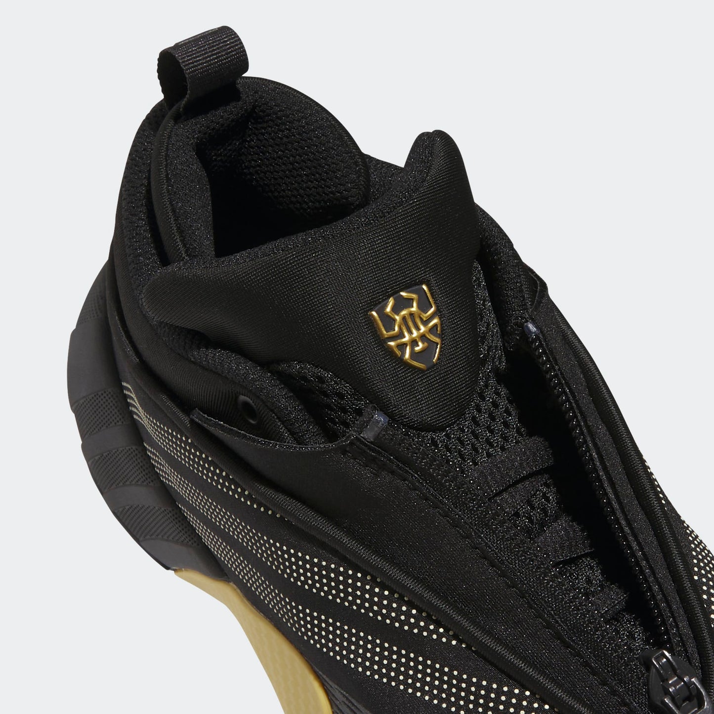 Adidas D.O.N. Issue 7 J JQ6834